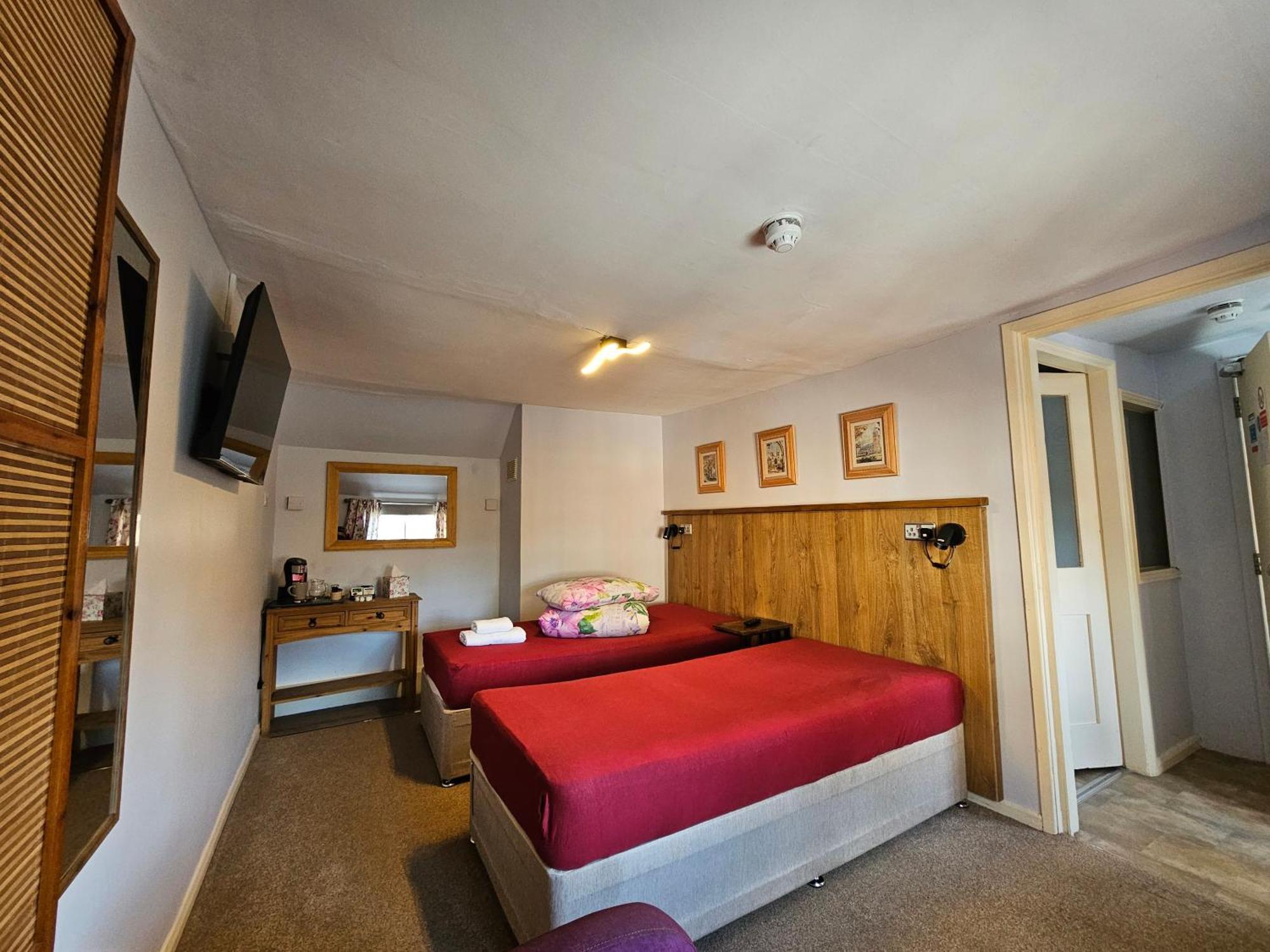 Reindeer Accomodation Southwell  Exterior photo
